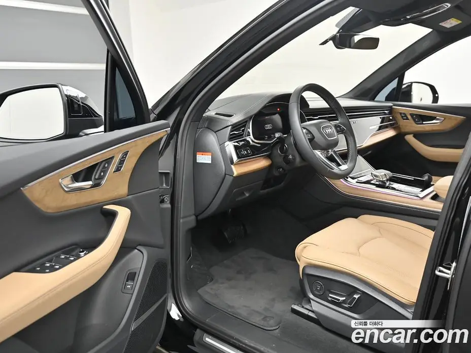 Audi Q7 2025 3.0 автомат (гидро), фото 11