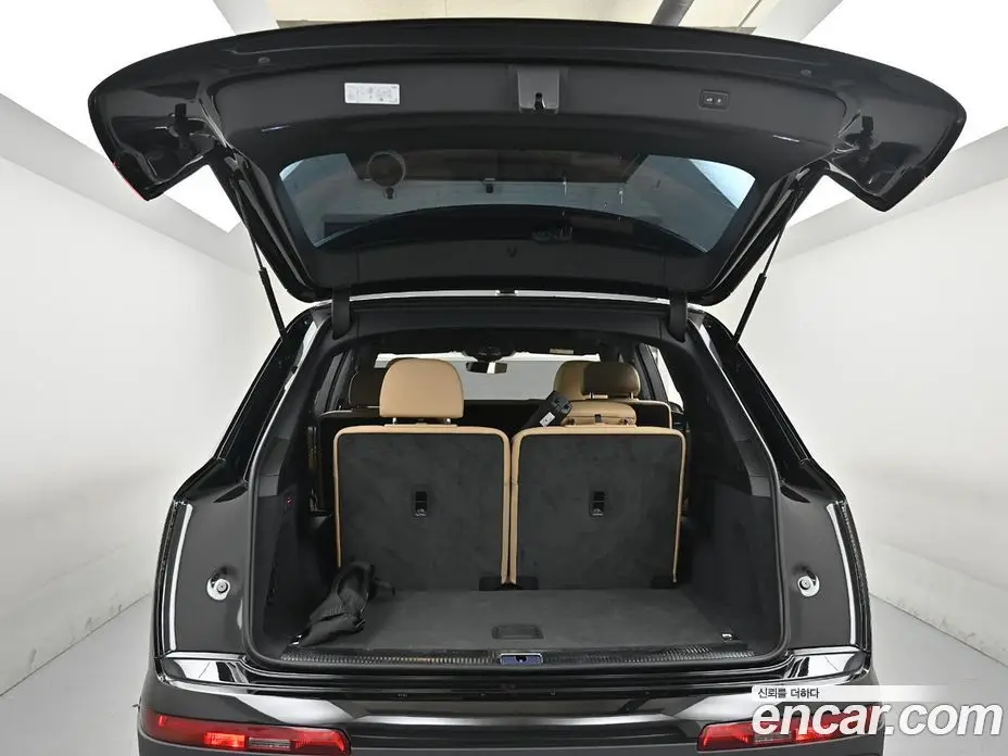 Audi Q7 2025 3.0 автомат (гидро), фото 20