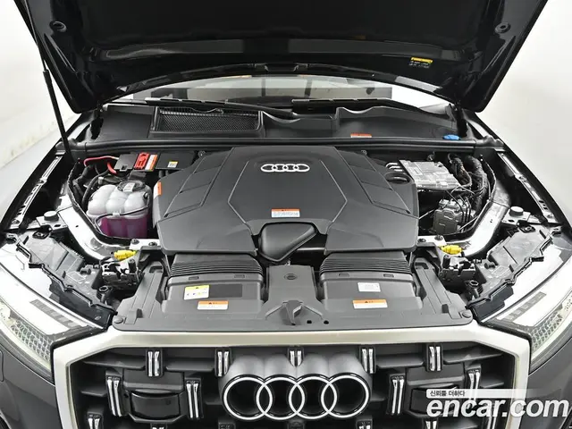 Audi Q7 2025 3.0 автомат (гидро), миниатюра 6