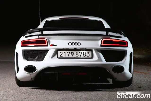 Audi R8 2015 5.2 автомат (гидро), миниатюра 4