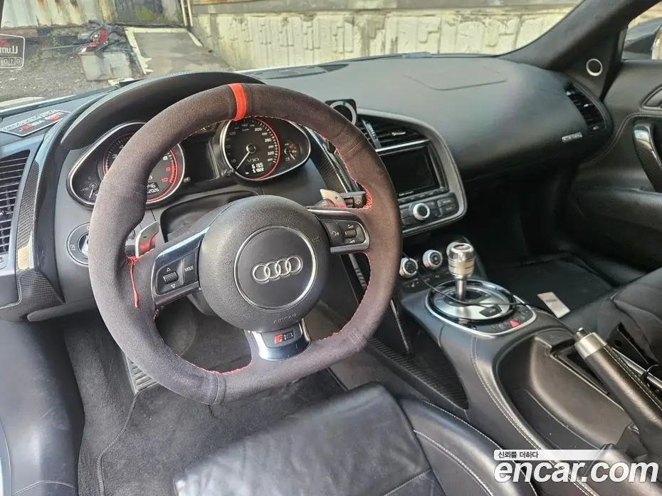 Audi R8 2015 5.2 автомат (гидро), фото 6