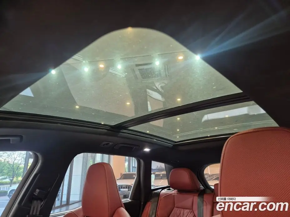 Audi SQ6 e-tron 2025 1.0 автомат (гидро), фото 17