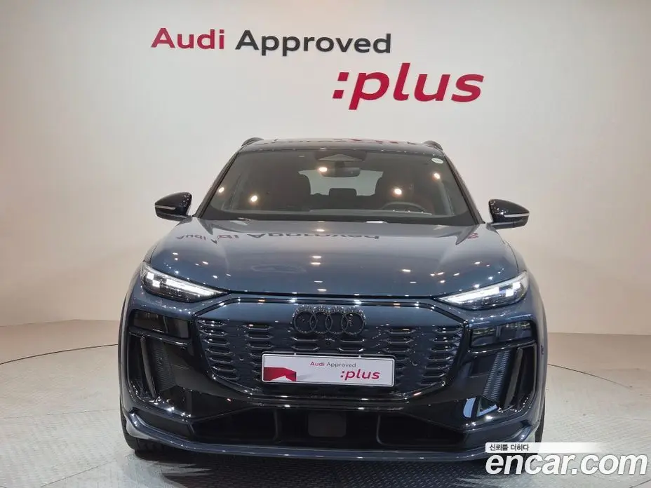 Audi SQ6 e-tron 2025 1.0 автомат (гидро), фото 3
