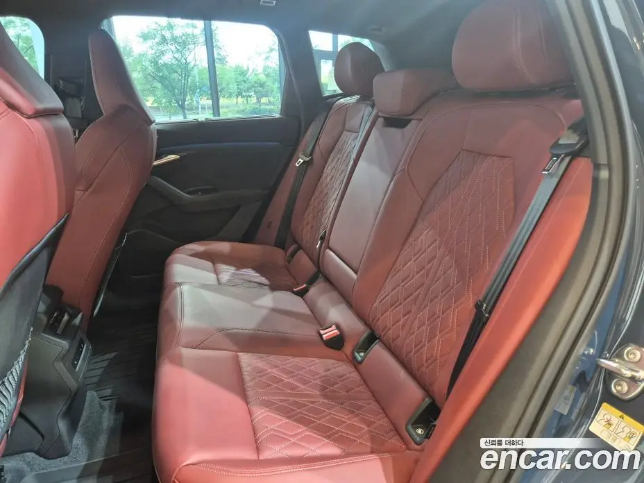 Audi SQ6 e-tron 2025 1.0 автомат (гидро), фото 10