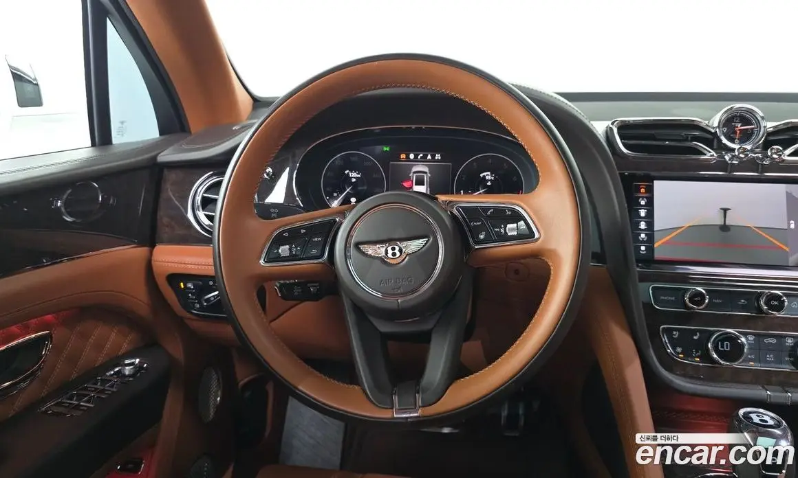 Bentley Bentayga 2022 4.0 автомат (гидро), фото 13
