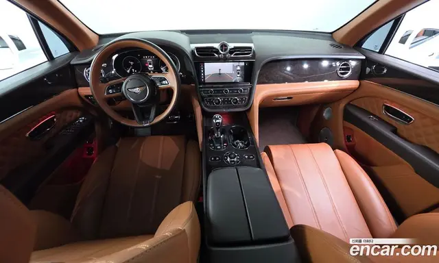 Bentley Bentayga 2022 4.0 автомат (гидро), миниатюра 7