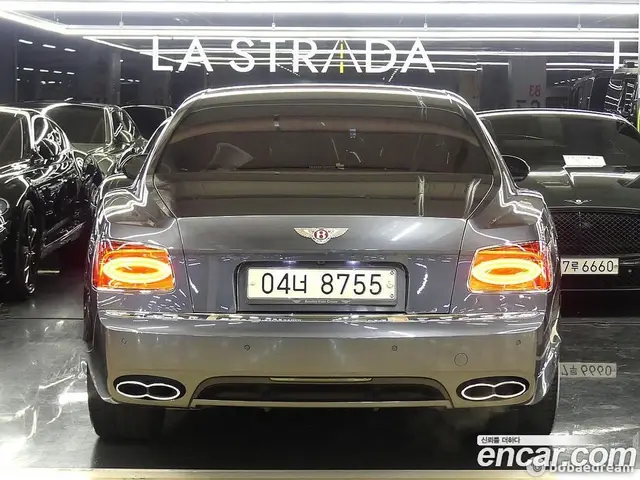 Bentley Flying Spur 2017 4.0 автомат (гидро), миниатюра 2 Bentley Flying Spur 2017 4.0 автомат (гидро), миниатюра 2
