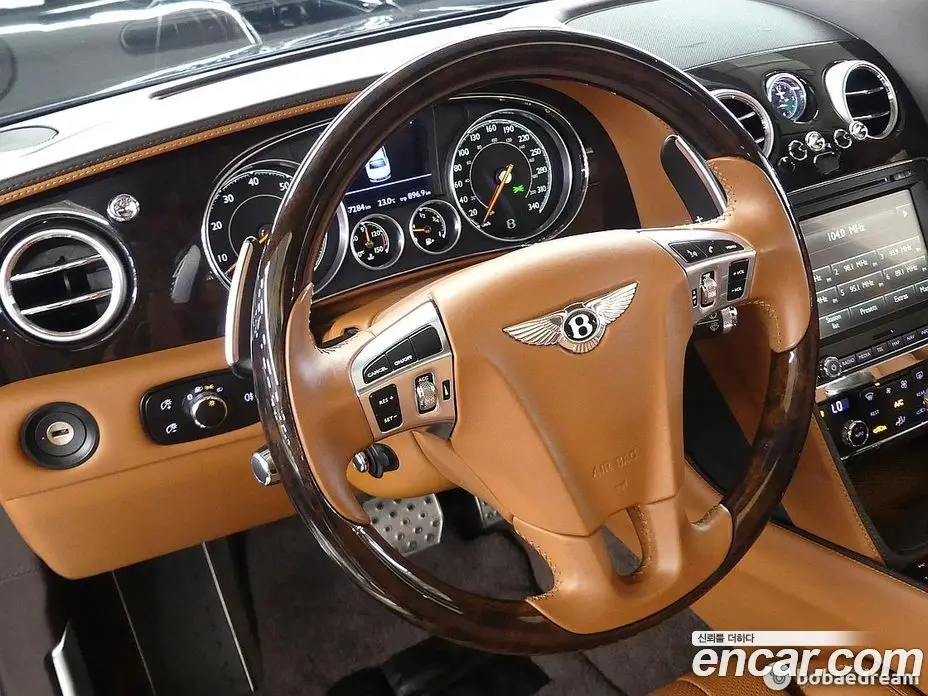 Bentley Flying Spur 2017 4.0 автомат (гидро), фото 12 Bentley Flying Spur 2017 4.0 автомат (гидро), фото 12