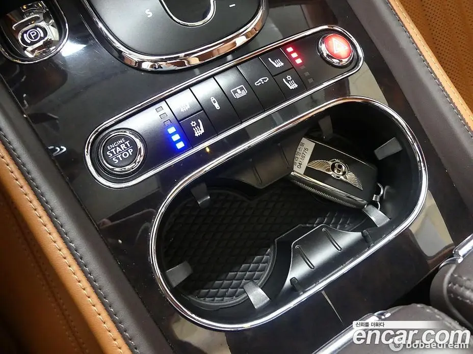 Bentley Flying Spur 2017 4.0 автомат (гидро), фото 16 Bentley Flying Spur 2017 4.0 автомат (гидро), фото 16
