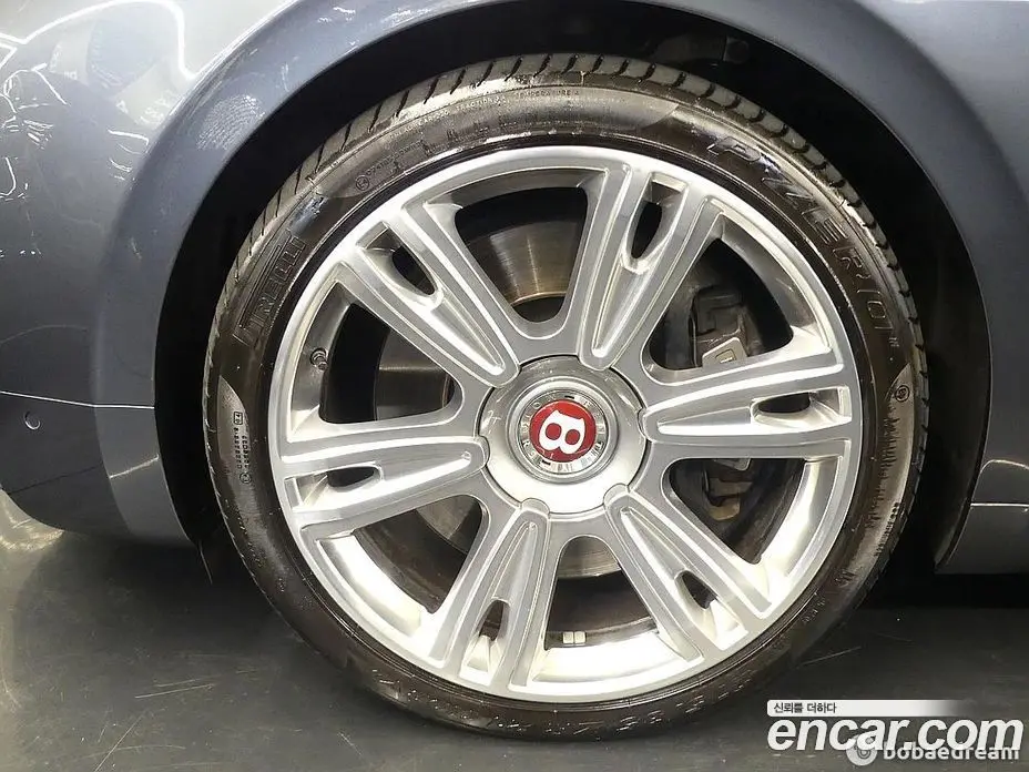 Bentley Flying Spur 2017 4.0 автомат (гидро), фото 5 Bentley Flying Spur 2017 4.0 автомат (гидро), фото 5