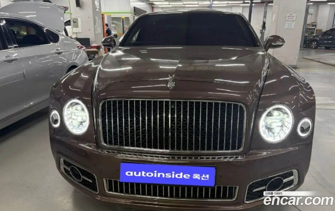 Bentley Mulsanne 2017 6.8 автомат (гидро), фото 2 Bentley Mulsanne 2017 6.8 автомат (гидро), фото 2