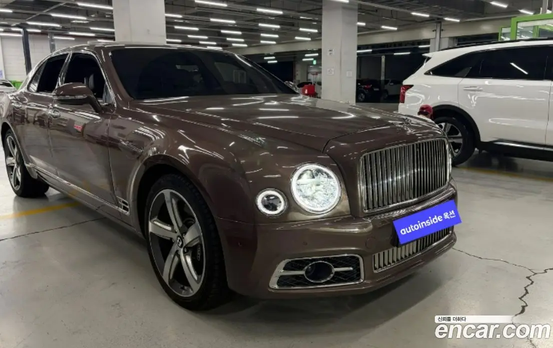 Bentley Mulsanne 2017 6.8 автомат (гидро), фото 3 Bentley Mulsanne 2017 6.8 автомат (гидро), фото 3