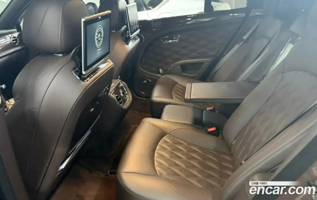 Bentley Mulsanne 2017 6.8 автомат (гидро), фото 8 Bentley Mulsanne 2017 6.8 автомат (гидро), фото 8