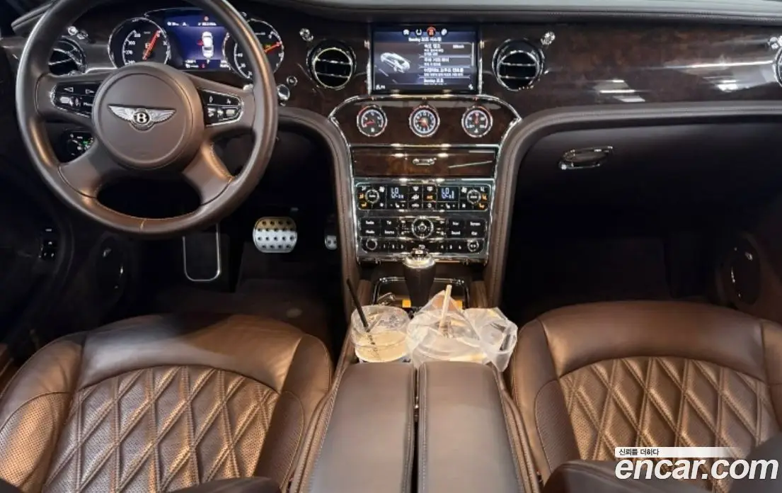 Bentley Mulsanne 2017 6.8 автомат (гидро), фото 10 Bentley Mulsanne 2017 6.8 автомат (гидро), фото 10