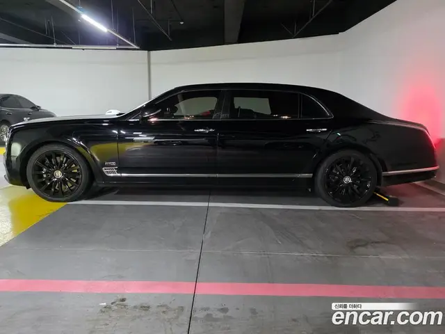 Bentley Mulsanne 2019 6.8 автомат (гидро), миниатюра 4 Bentley Mulsanne 2019 6.8 автомат (гидро), миниатюра 4