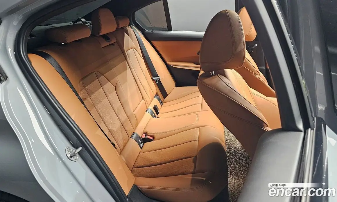 BMW 3 серия 2023 2.0 автомат (гидро), фото 17