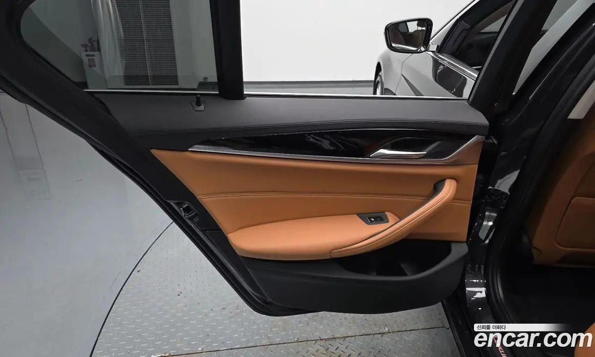 BMW 5 серия 2019 2.0 автомат (гидро), фото 14
