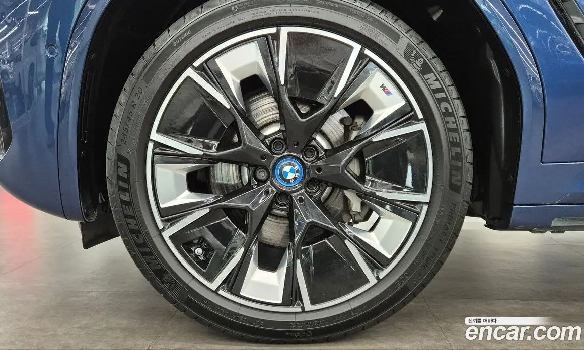 BMW iX3 2023 0.2 автомат (гидро), фото 5