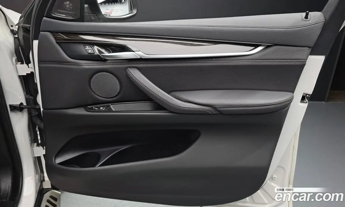 BMW X6 2019 3.0 автомат (гидро), фото 14