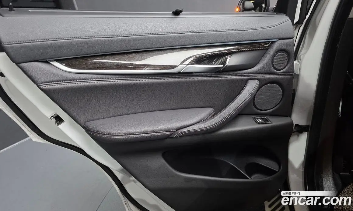 BMW X6 2019 3.0 автомат (гидро), фото 15