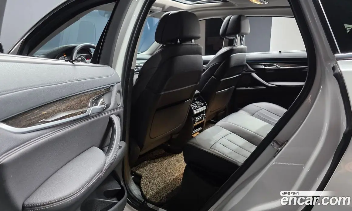 BMW X6 2019 3.0 автомат (гидро), фото 16