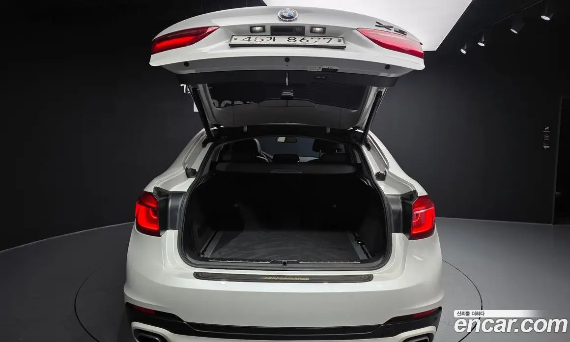 BMW X6 2019 3.0 автомат (гидро), фото 26