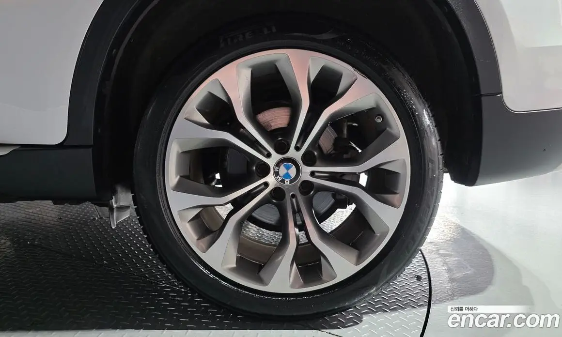 BMW X6 2019 3.0 автомат (гидро), фото 7
