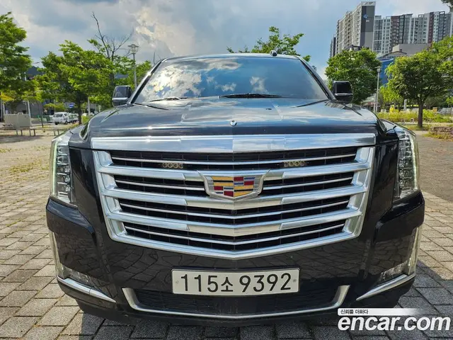Cadillac Escalade 2019 6.2 автомат (гидро), миниатюра 1 Cadillac Escalade 2019 6.2 автомат (гидро), миниатюра 1