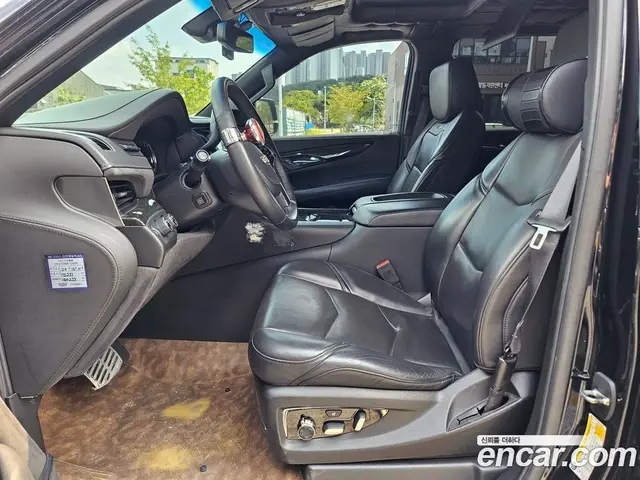 Cadillac Escalade 2019 6.2 автомат (гидро), миниатюра 12