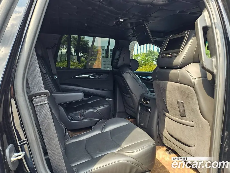 Cadillac Escalade 2019 6.2 автомат (гидро), фото 15 Cadillac Escalade 2019 6.2 автомат (гидро), фото 15