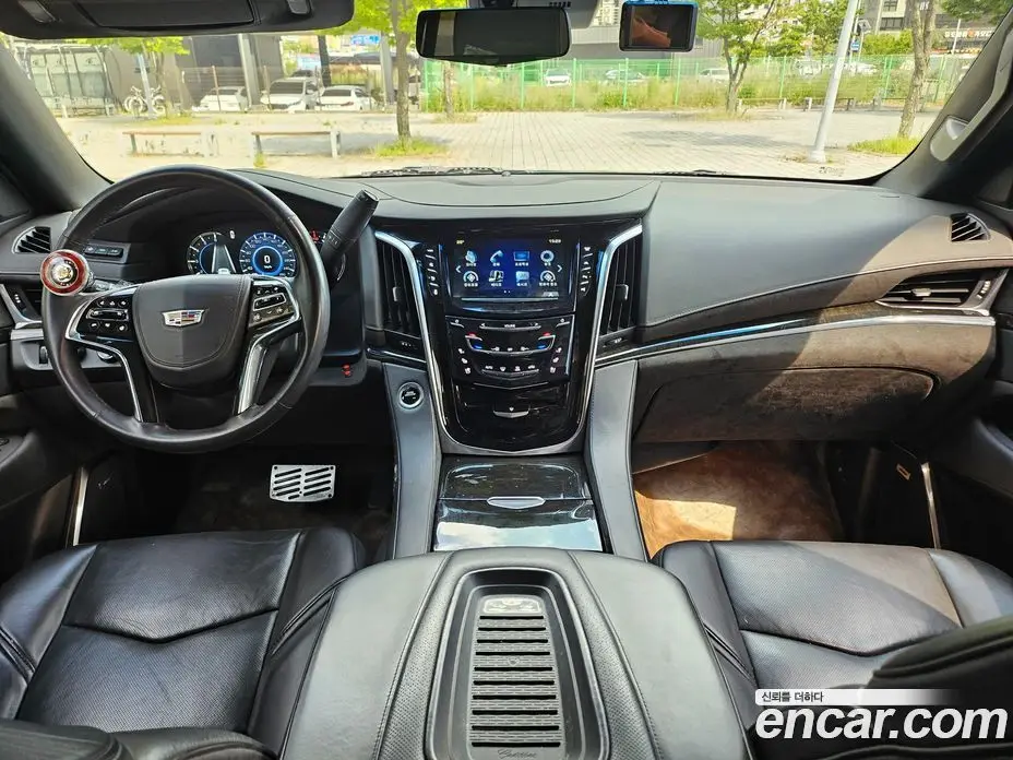 Cadillac Escalade 2019 6.2 автомат (гидро), фото 16 Cadillac Escalade 2019 6.2 автомат (гидро), фото 16