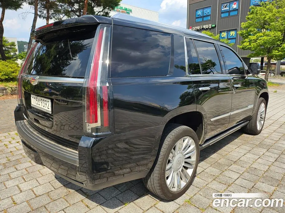Cadillac Escalade 2019 6.2 автомат (гидро), фото 6 Cadillac Escalade 2019 6.2 автомат (гидро), фото 6