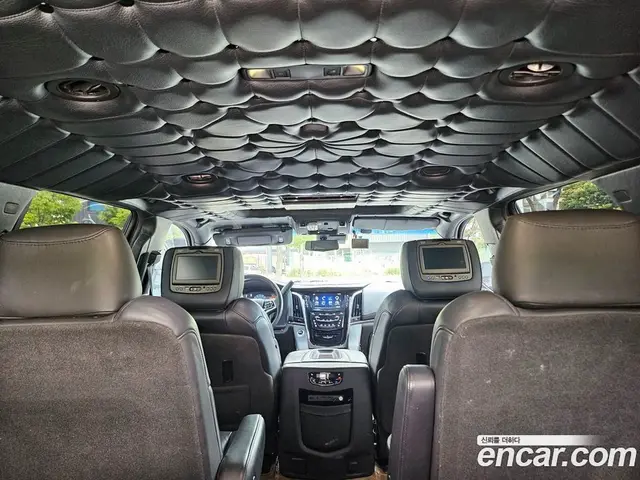 Cadillac Escalade 2019 6.2 автомат (гидро), миниатюра 10 Cadillac Escalade 2019 6.2 автомат (гидро), миниатюра 10