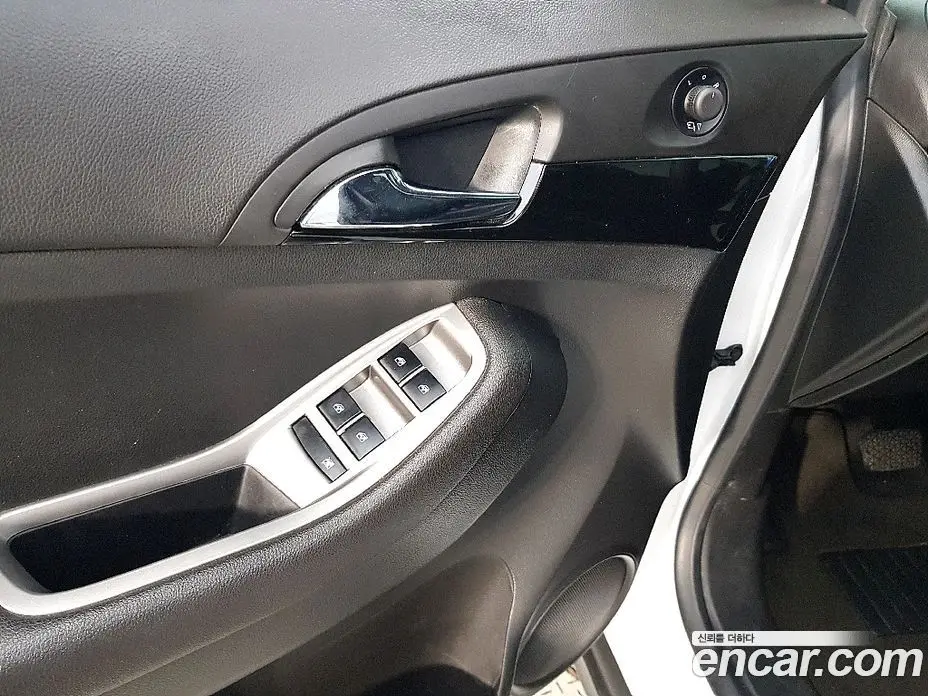 Chevrolet Orlando 2012 2.0 автомат (гидро), фото 13