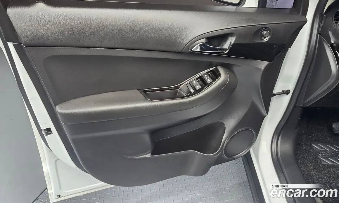Chevrolet Orlando 2016 2.0 автомат (гидро), фото 14
