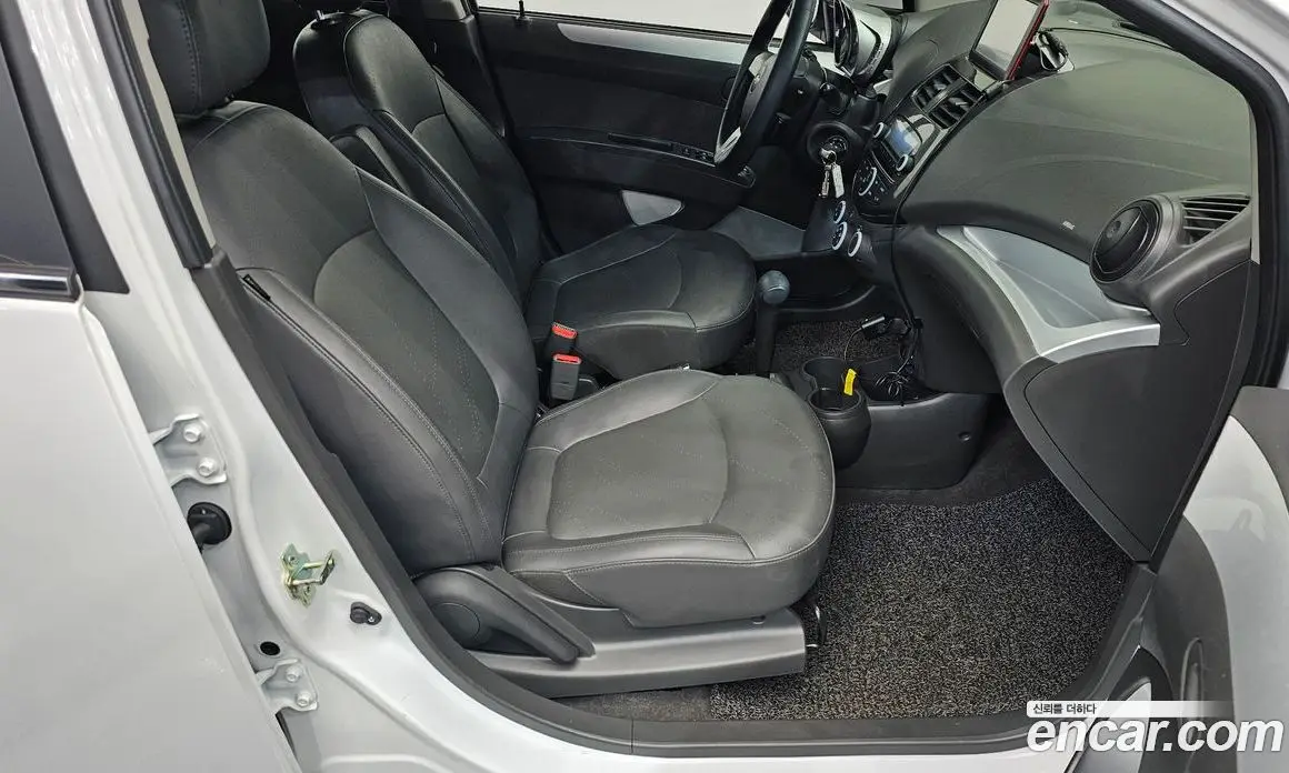 Chevrolet Spark 2014 1.0 автомат (гидро), фото 12