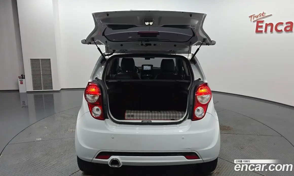 Chevrolet Spark 2014 1.0 автомат (гидро), фото 26