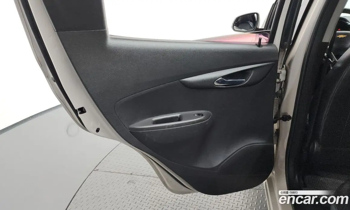 Chevrolet Spark 2015 1.0 автомат (гидро), фото 15