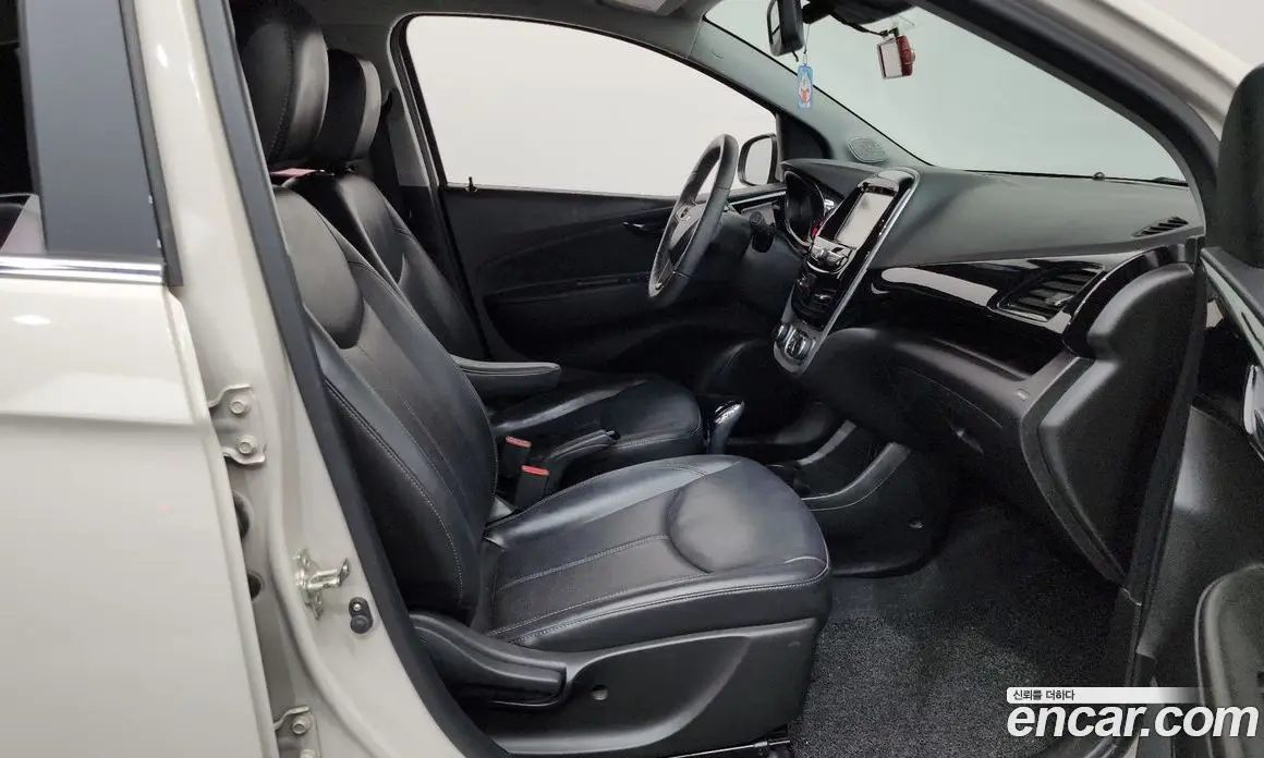 Chevrolet Spark 2015 1.0 автомат (гидро), фото 16