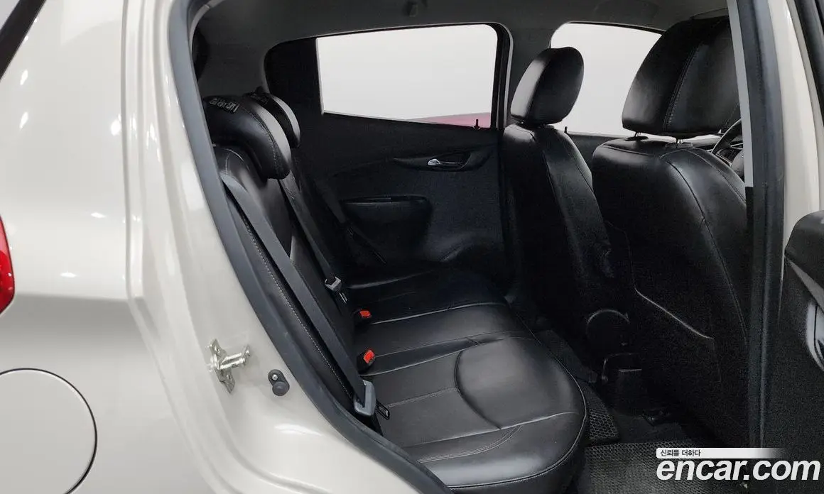 Chevrolet Spark 2015 1.0 автомат (гидро), фото 17