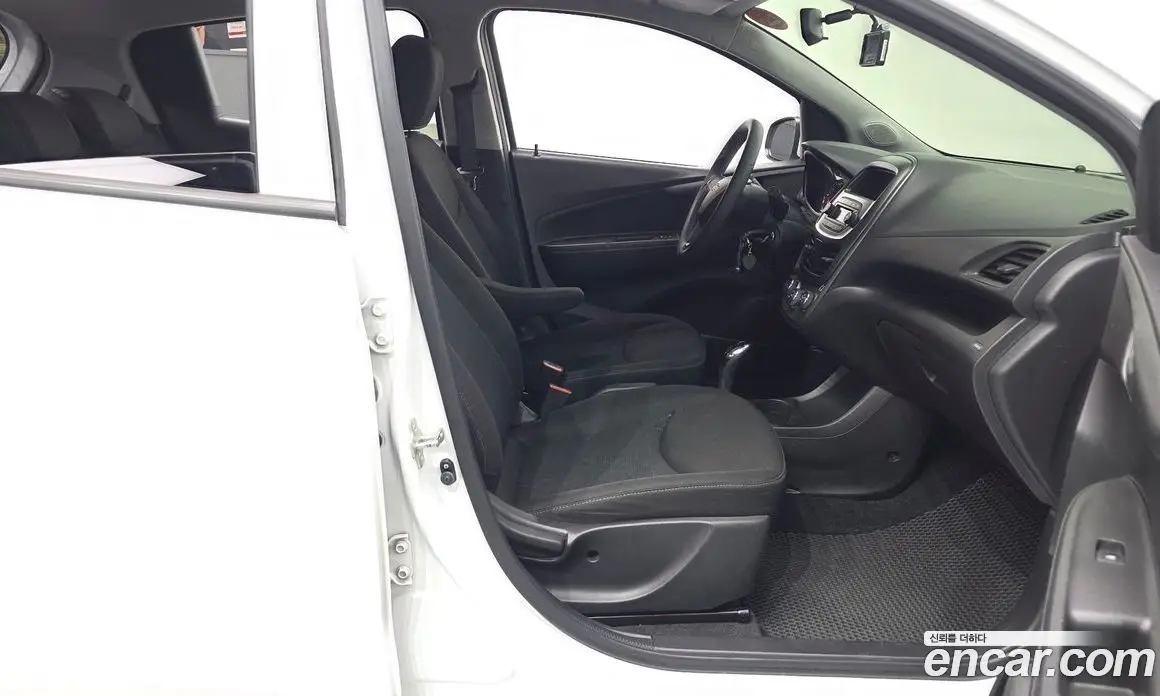 Chevrolet Spark 2021 1.0 автомат (гидро), фото 16