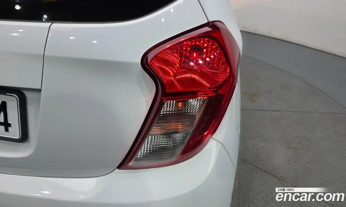 Chevrolet Spark 2021 1.0 автомат (гидро), фото 9