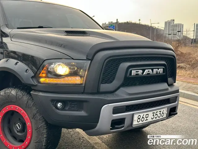 Dodge Ram Pick Up 2017 5.7 автомат (гидро), миниатюра 3 Dodge Ram Pick Up 2017 5.7 автомат (гидро), миниатюра 3