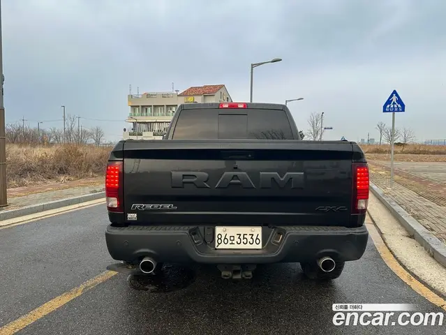 Dodge Ram Pick Up 2017 5.7 автомат (гидро), миниатюра 4 Dodge Ram Pick Up 2017 5.7 автомат (гидро), миниатюра 4