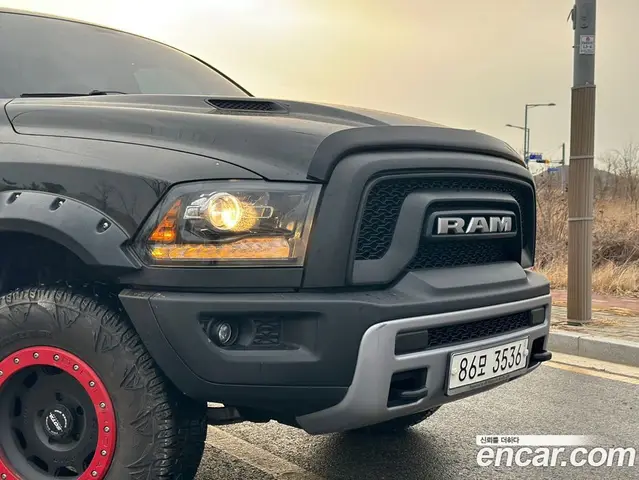 Dodge Ram Pick Up 2017 5.7 автомат (гидро), миниатюра 5 Dodge Ram Pick Up 2017 5.7 автомат (гидро), миниатюра 5