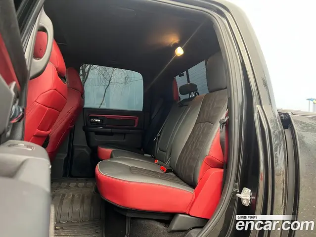 Dodge Ram Pick Up 2017 5.7 автомат (гидро), миниатюра 7 Dodge Ram Pick Up 2017 5.7 автомат (гидро), миниатюра 7