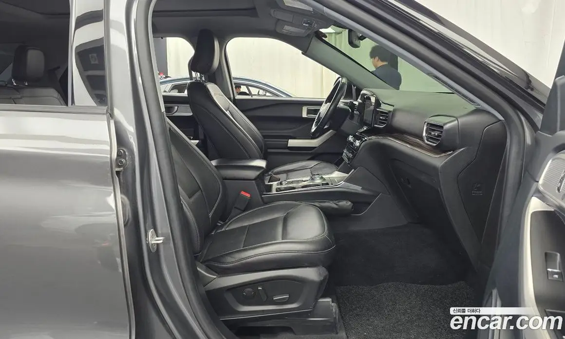 Ford Explorer 2021 2.3 автомат (гидро), фото 16