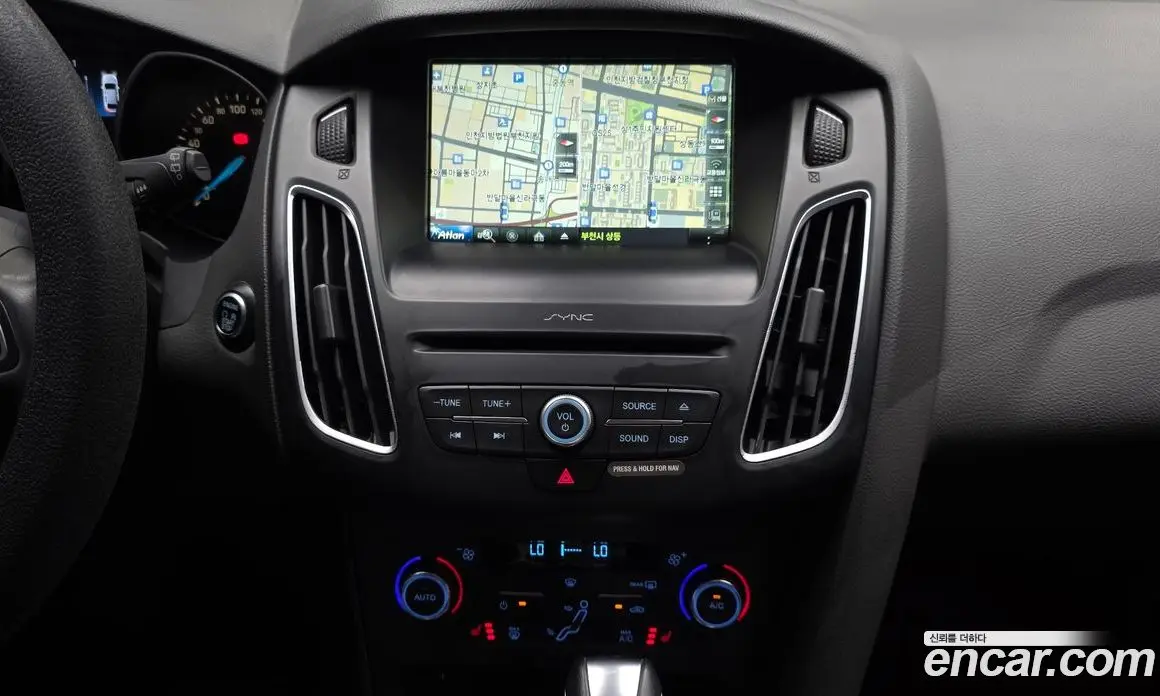 Ford Focus 2016 1.5 автомат (гидро), фото 15