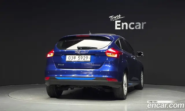 Ford Focus 2016 1.5 автомат (гидро), миниатюра 4