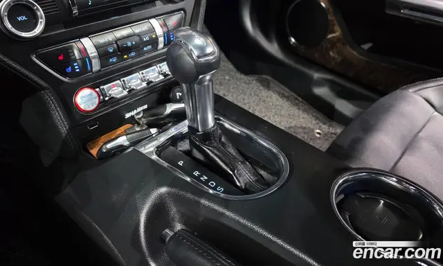 Ford Mustang 2015 2.3 автомат (гидро), миниатюра 11